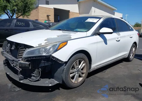 2017 Hyundai Sonata Se z USA, uszkodzony, nr VIN 5NPE24AFXHH546328